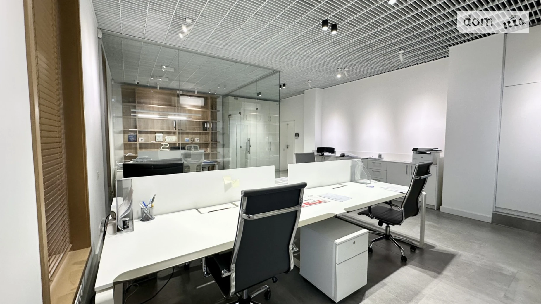 Продается офис 50.5 кв. м в бизнес-центре, цена: 75000 $ - фото 3