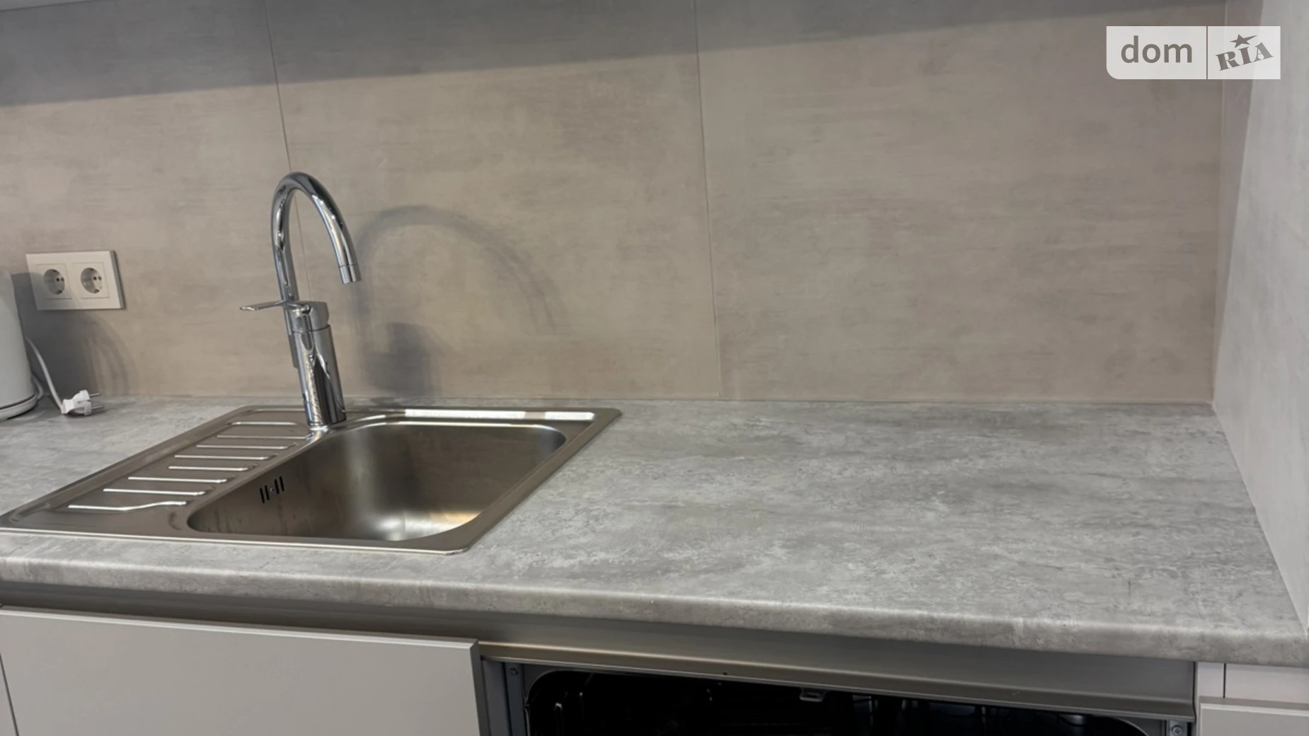 Сдается в аренду 2-комнатная квартира 72 кв. м в Ивано-Франковске, цена: 550 $ - фото 3