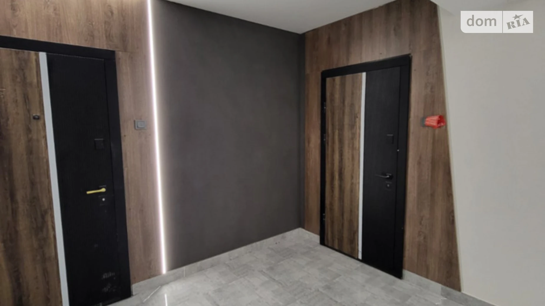 Продается 2-комнатная квартира 59 кв. м в Ужгороде, ул. Тлехаса, 19 корпус 3 - фото 4