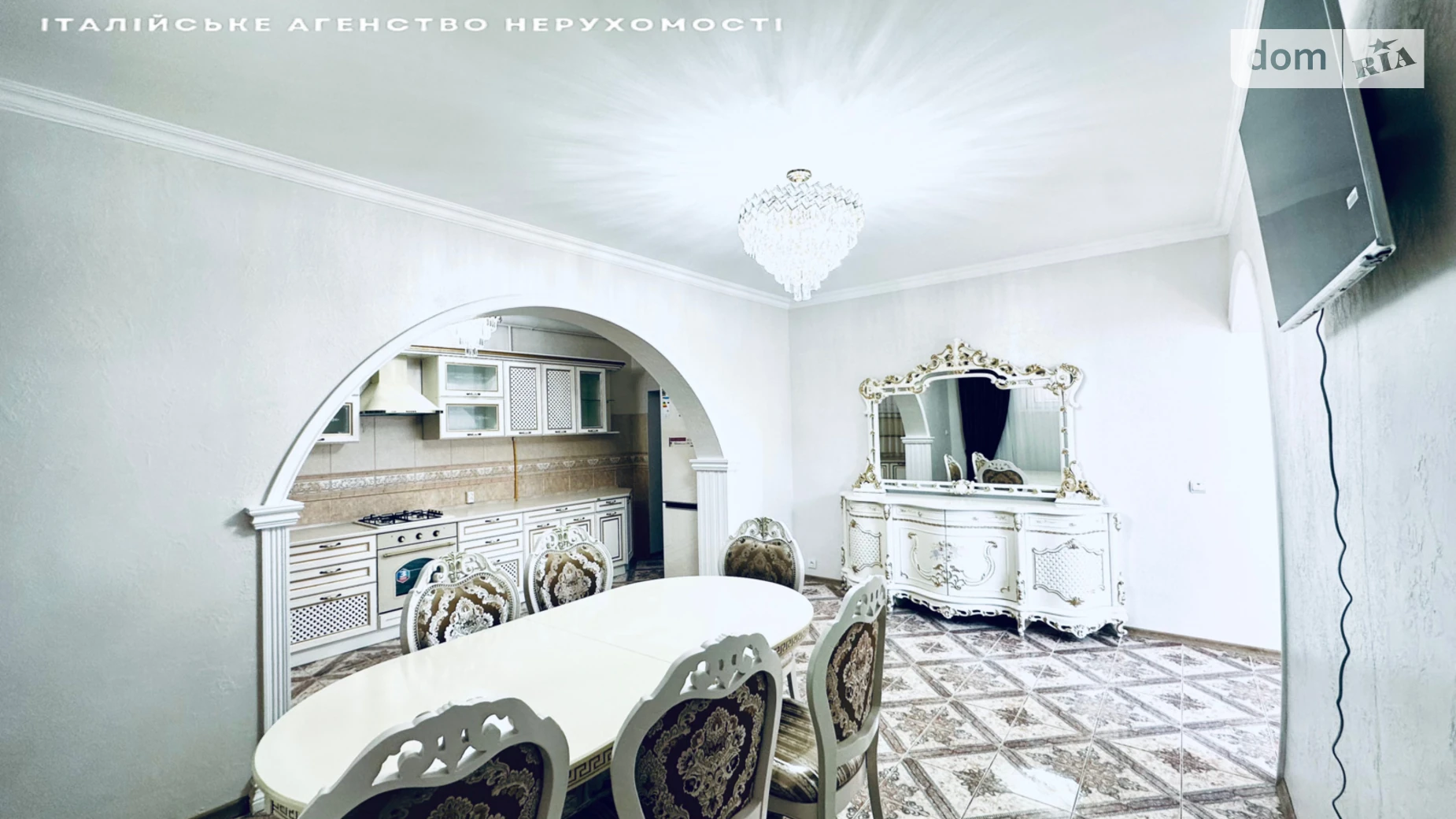 Продается дом на 3 этажа 250 кв. м с верандой, цена: 250000 $ - фото 5