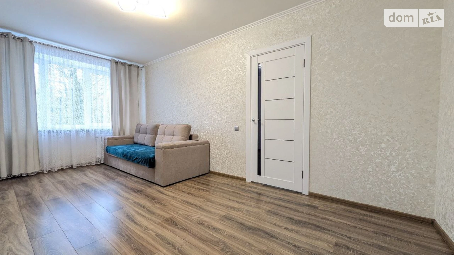 Продается 2-комнатная квартира 42.1 кв. м в Ровно, ул. Князя Острожского - фото 2