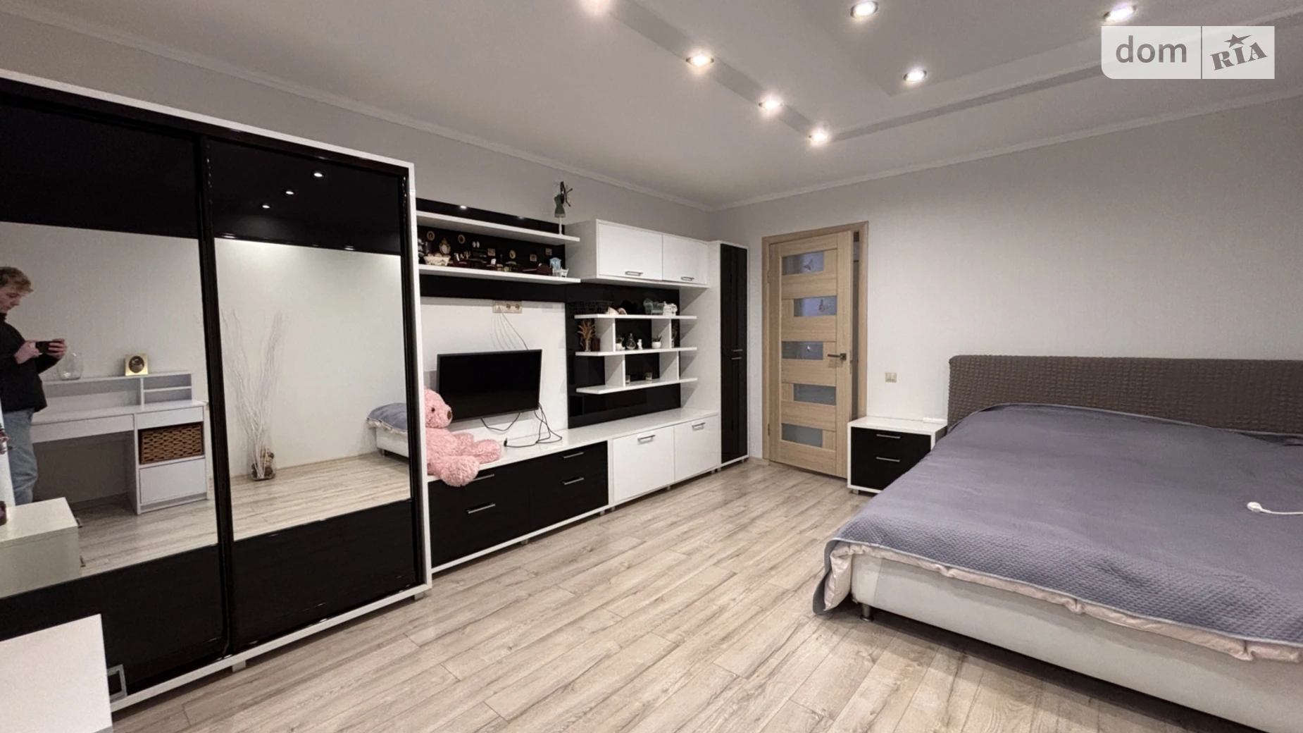 Продается 3-комнатная квартира 82.4 кв. м в Ивано-Франковске, ул. Гетьмана Ивана Мазепы, 175А - фото 2