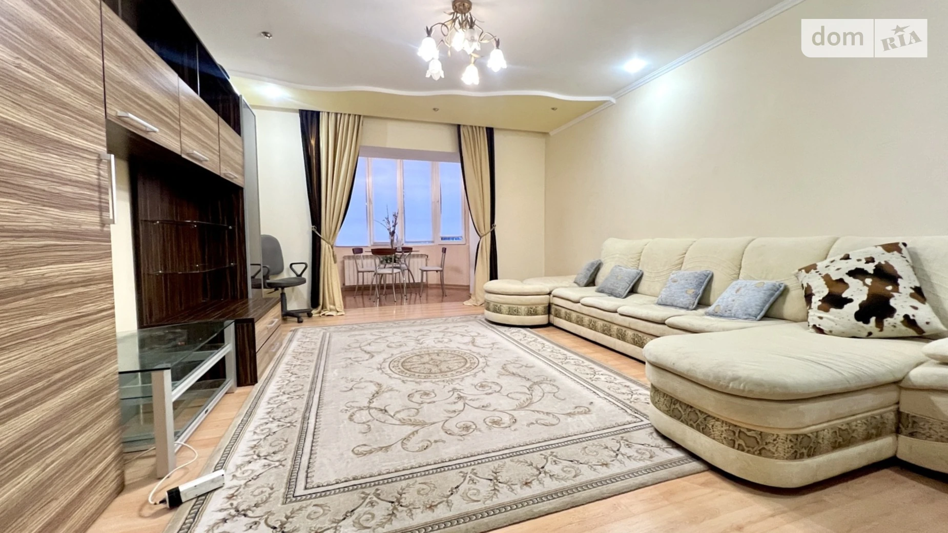 2-комнатная квартира 76 кв. м в Тернополе, ул. Довженко Александра - фото 4