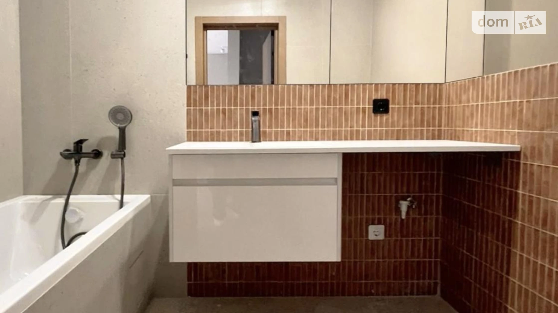 Продается 1-комнатная квартира 39 кв. м в Ужгороде, ул. Капушанская(Победы) - фото 2