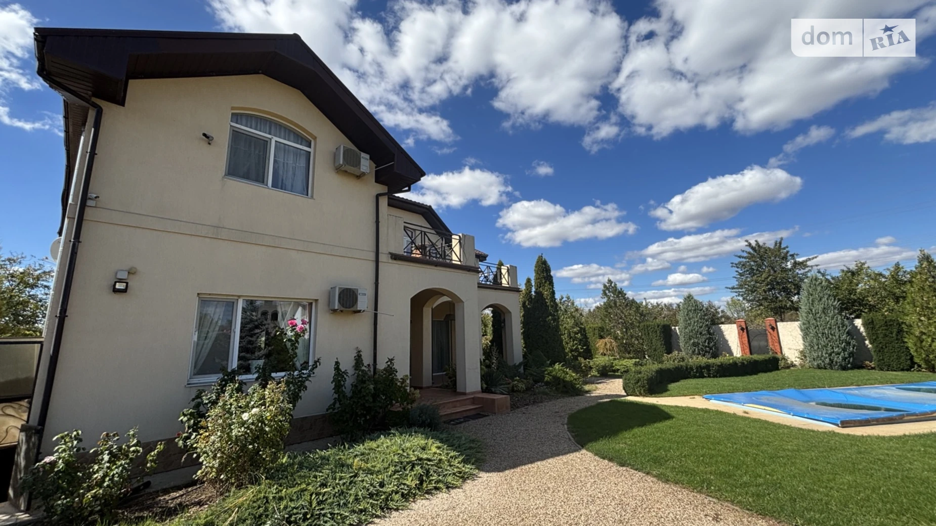 Продается дом на 2 этажа 220 кв. м с баней/сауной, цена: 145000 $ - фото 2