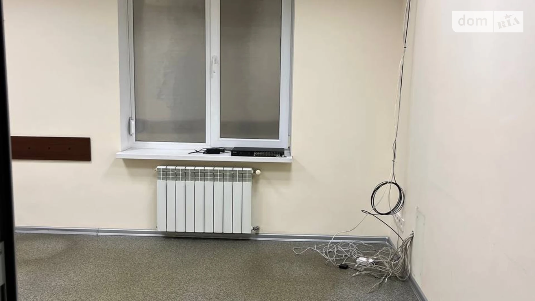 Сдается в аренду офис 178.9 кв. м в бизнес-центре, цена: 1250 $ - фото 5