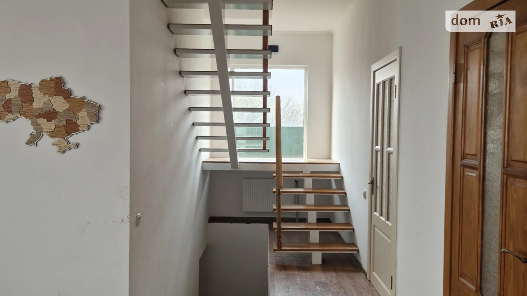 Продается дом на 3 этажа 264 кв. м с балконом, цена: 165000 $ - фото 4