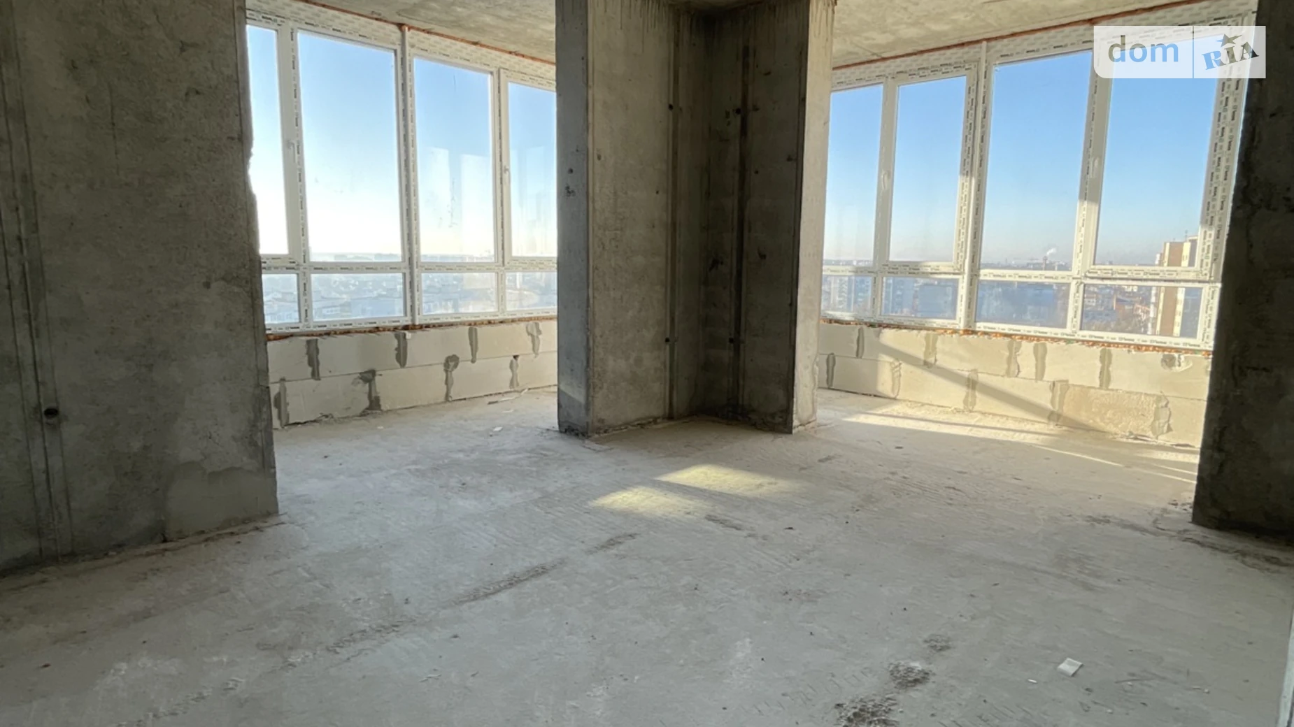 Продається 2-кімнатна квартира 73.5 кв. м у Житомирі, Мистецькі Ворота майд., 9А - фото 2