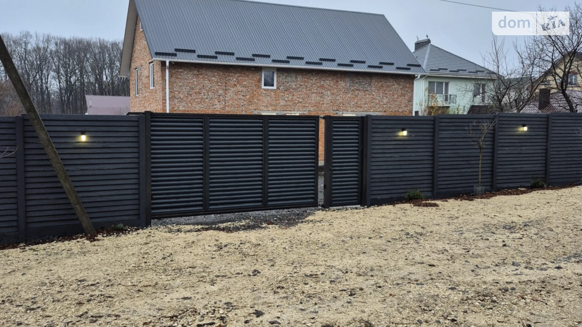 Продается дом на 2 этажа 200 кв. м с бассейном, цена: 78000 $ - фото 2