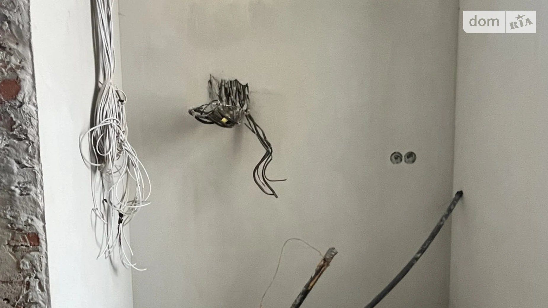 Продается дом на 2 этажа 204 кв. м с балконом, цена: 1250 $ - фото 5