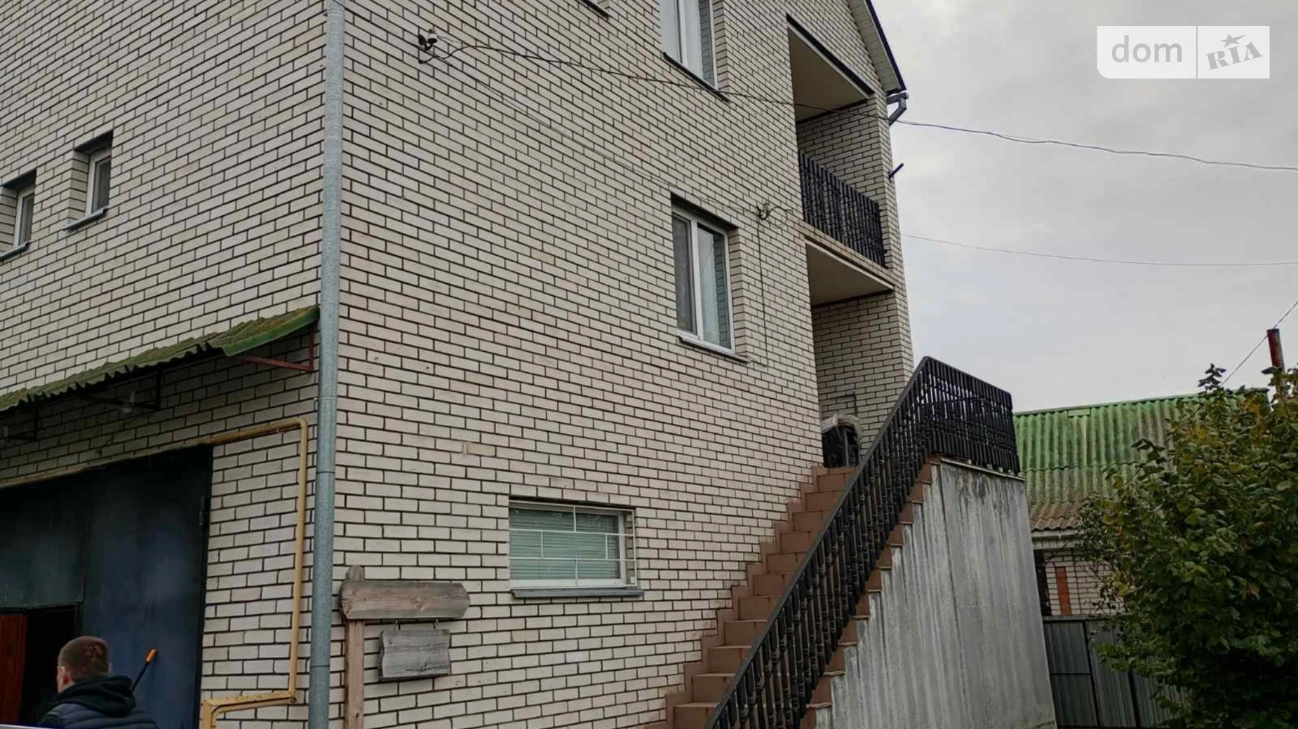 Продается дом на 3 этажа 180.4 кв. м с террасой, цена: 135000 $ - фото 2