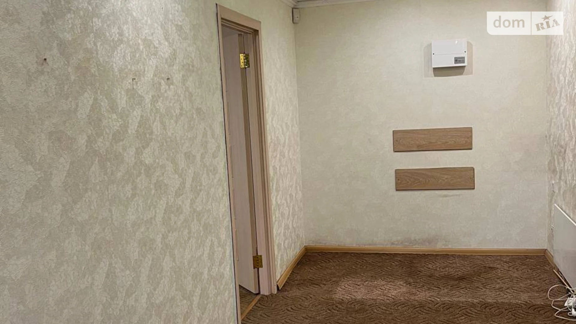 Продается офис 46 кв. м в бизнес-центре, цена: 55000 $ - фото 3