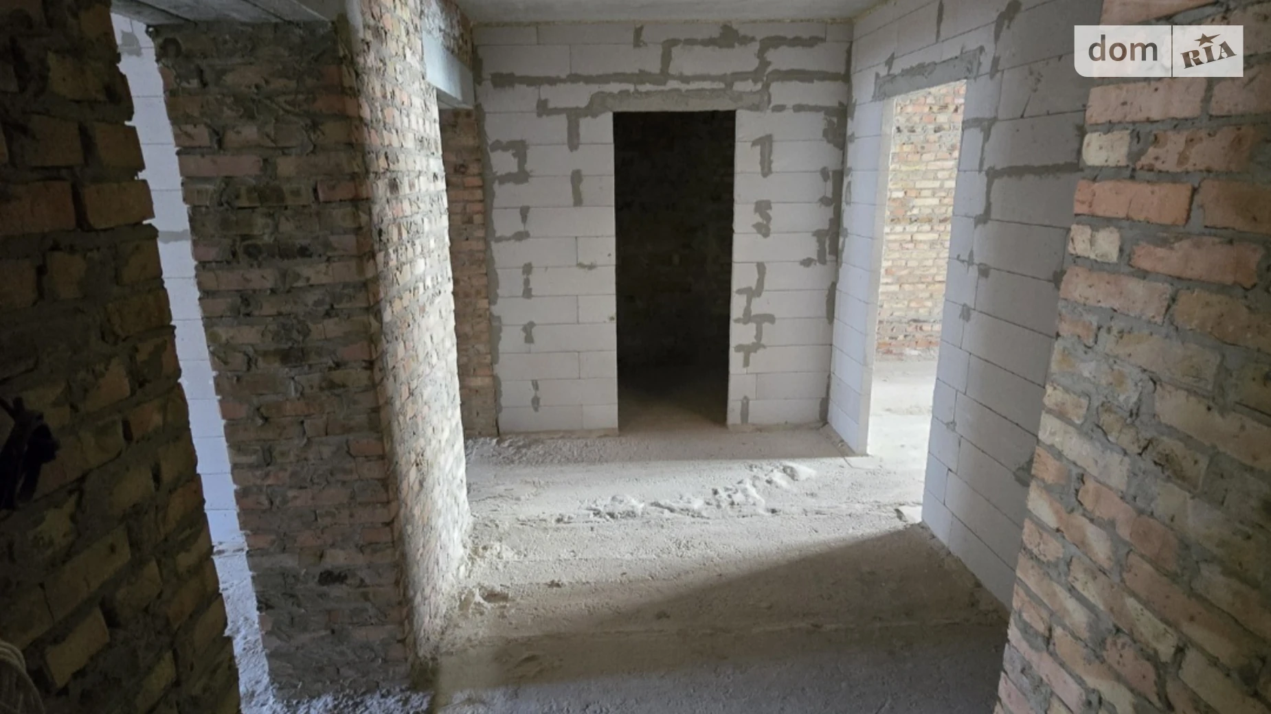 Продается 2-комнатная квартира 83 кв. м в Ровно, ул. Соборная - фото 3