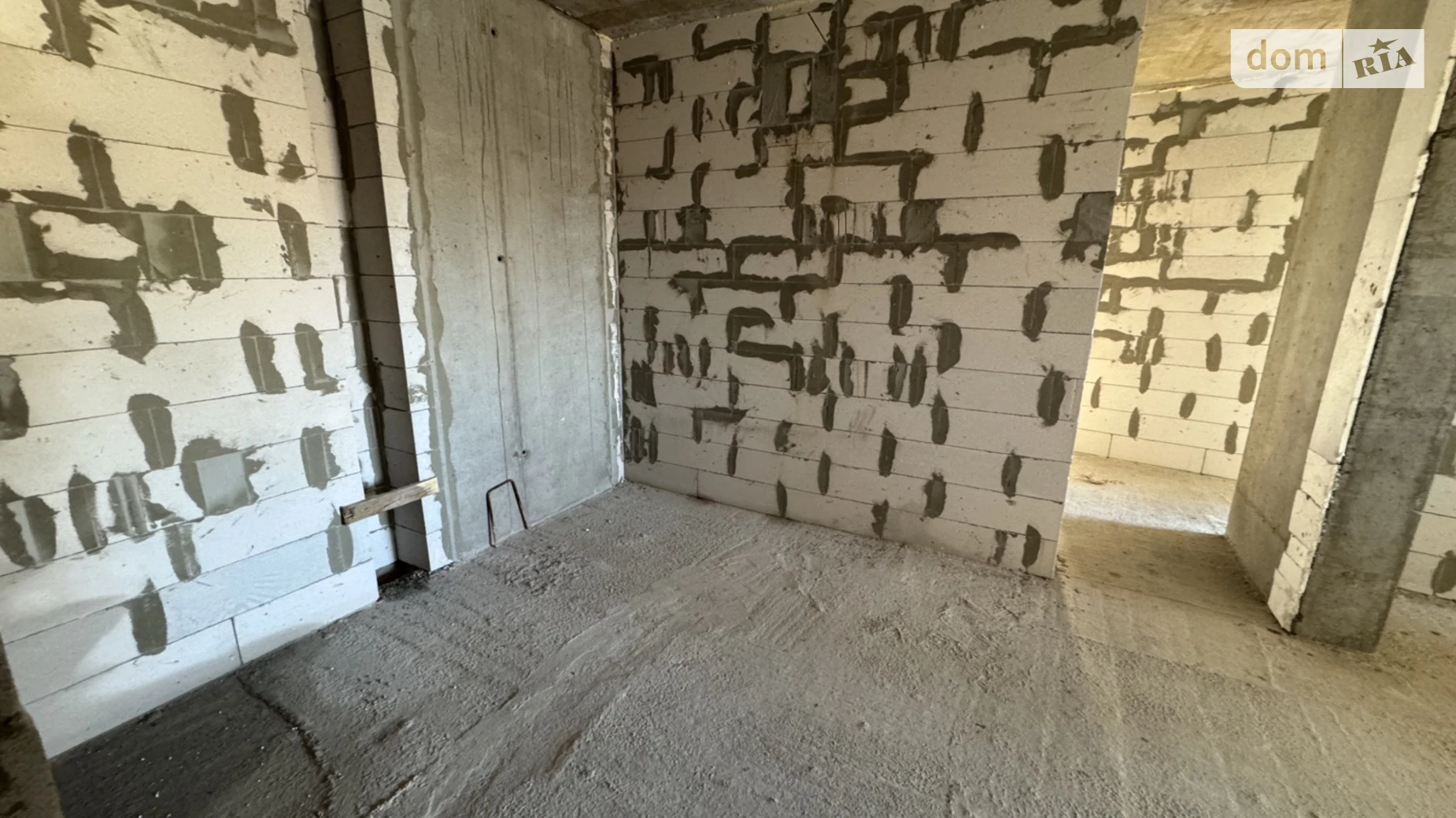 2-комнатная квартира 81.5 кв. м в, цена: 69300 $ - фото 3