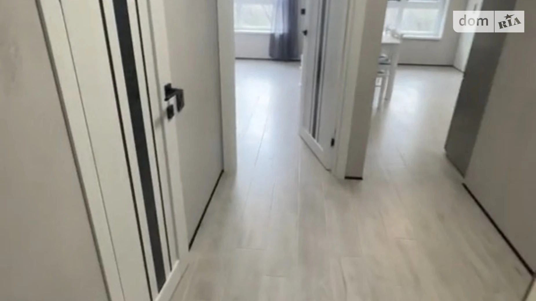 Продается 1-комнатная квартира 35 кв. м в Буче, ул. Бориса Гмыри, 3 - фото 2