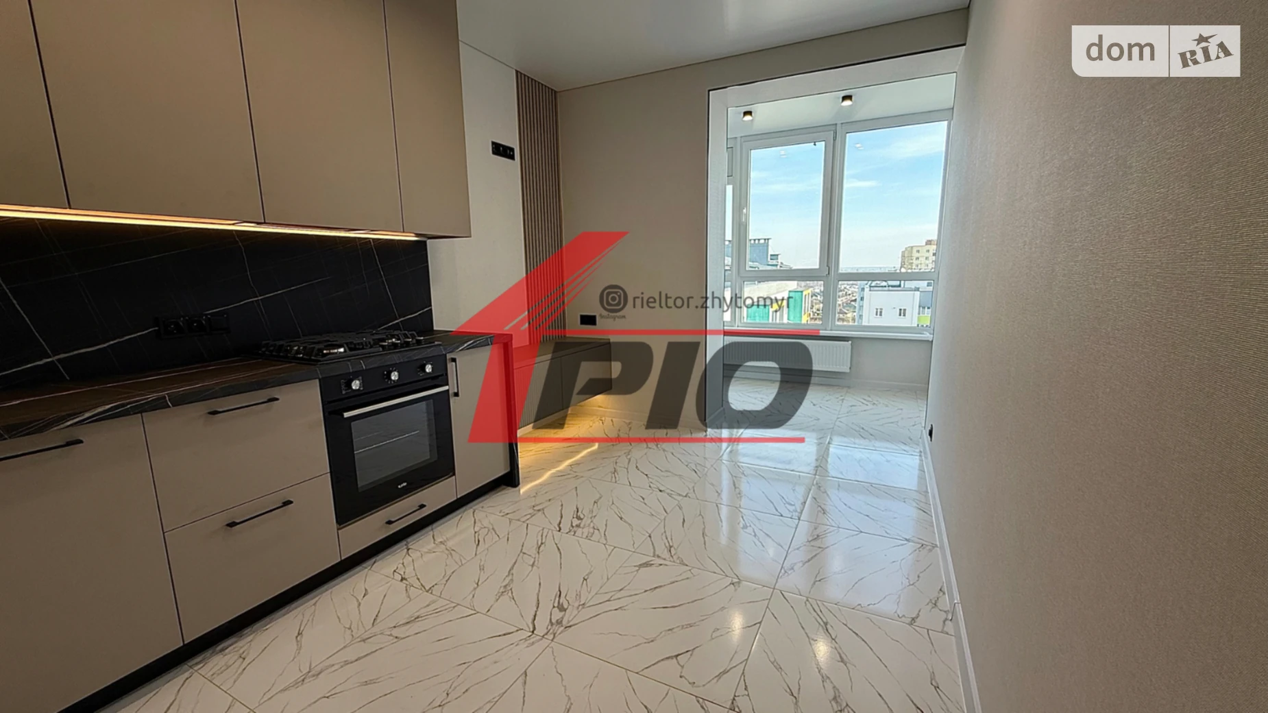 Продается 1-комнатная квартира 45 кв. м в Житомире, ул. Евгения Рыхлика - фото 2