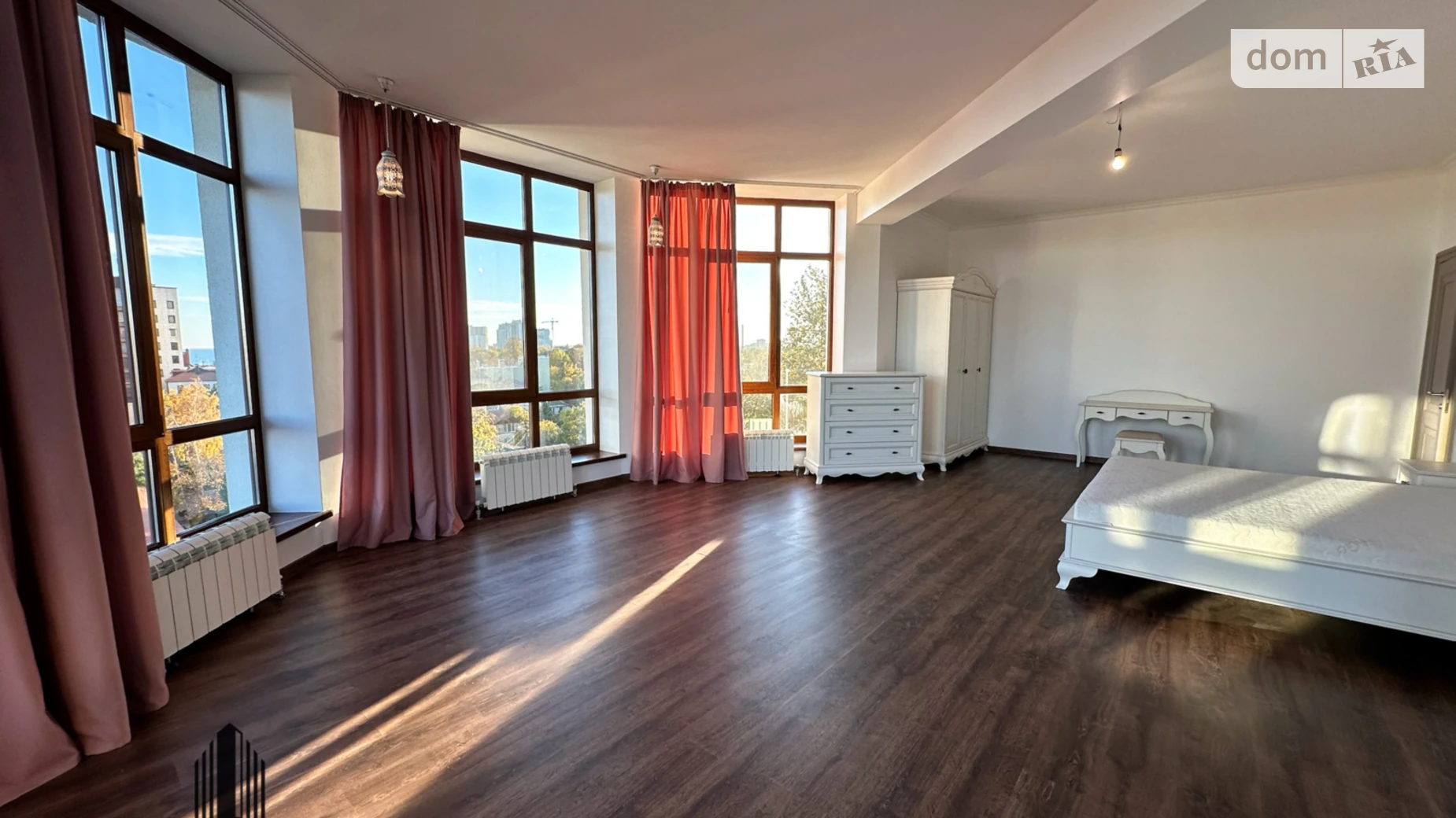 Продается 3-комнатная квартира 169.1 кв. м в Одессе, ул. Гаршина, 5А - фото 2