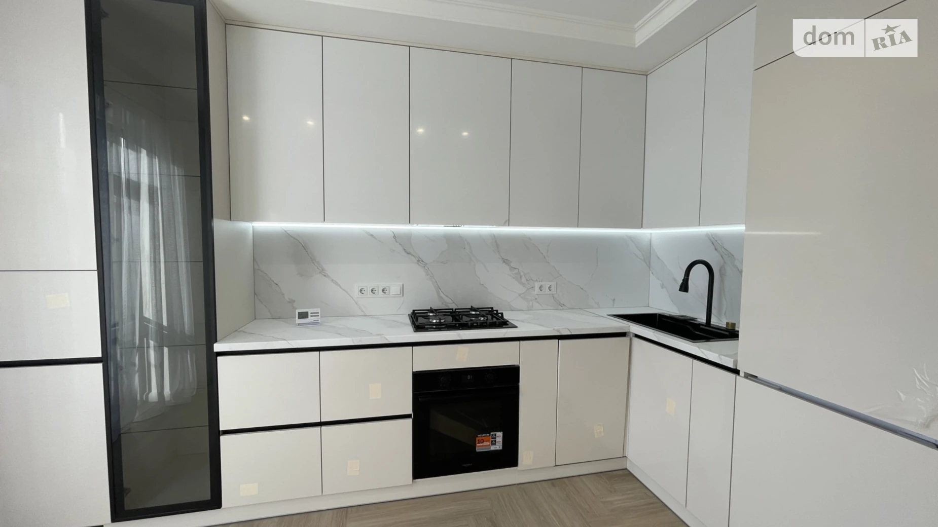 2-комнатная квартира 66.8 кв. м в, цена: 117000 $ - фото 4