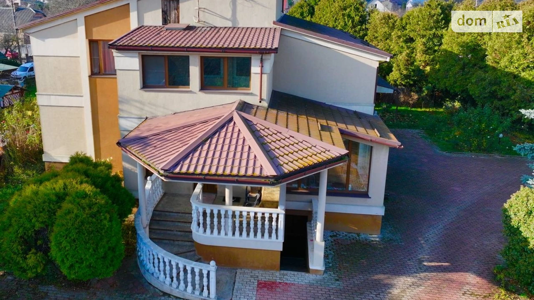 Продается дом на 2 этажа 298 кв. м с камином, цена: 164000 $ - фото 2