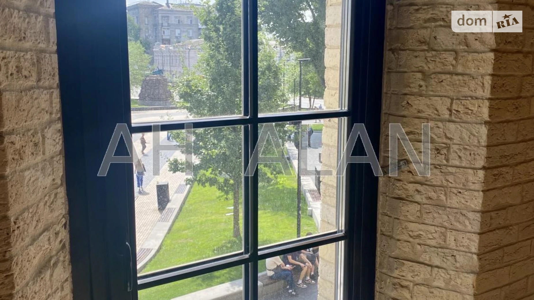 Сдается в аренду офис 1062.2 кв. м в бизнес-центре, цена: 26555 $ - фото 4