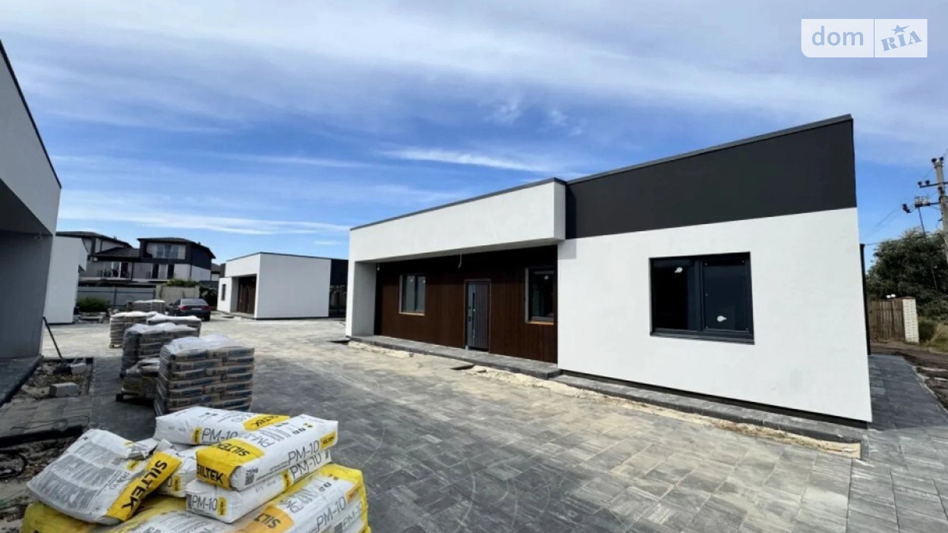 Продается одноэтажный дом 136 кв. м с гаражом, цена: 150000 $ - фото 2