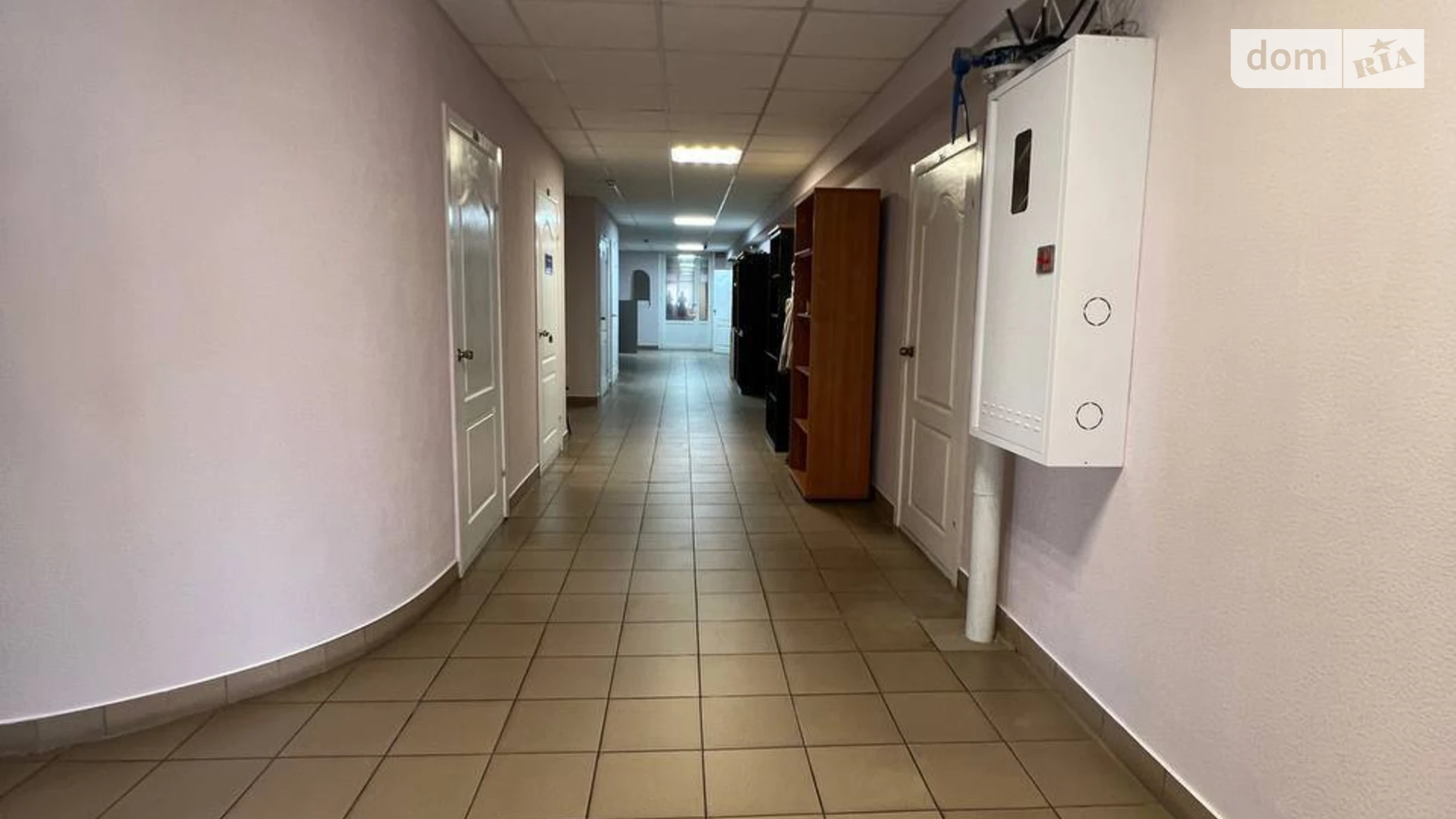 Продается офис 315 кв. м в бизнес-центре, цена: 190000 $ - фото 4