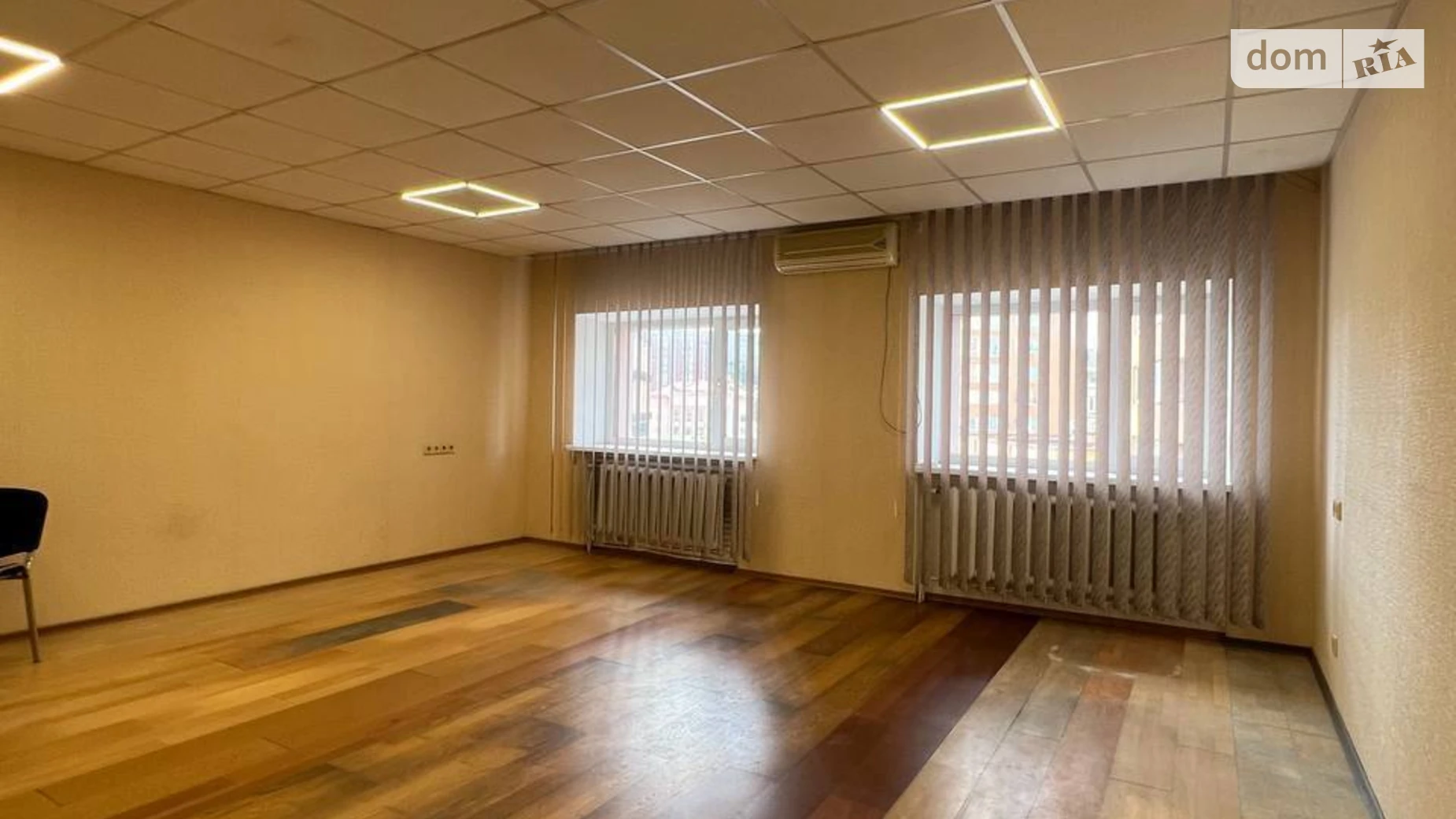 Продается офис 315 кв. м в бизнес-центре, цена: 190000 $ - фото 5