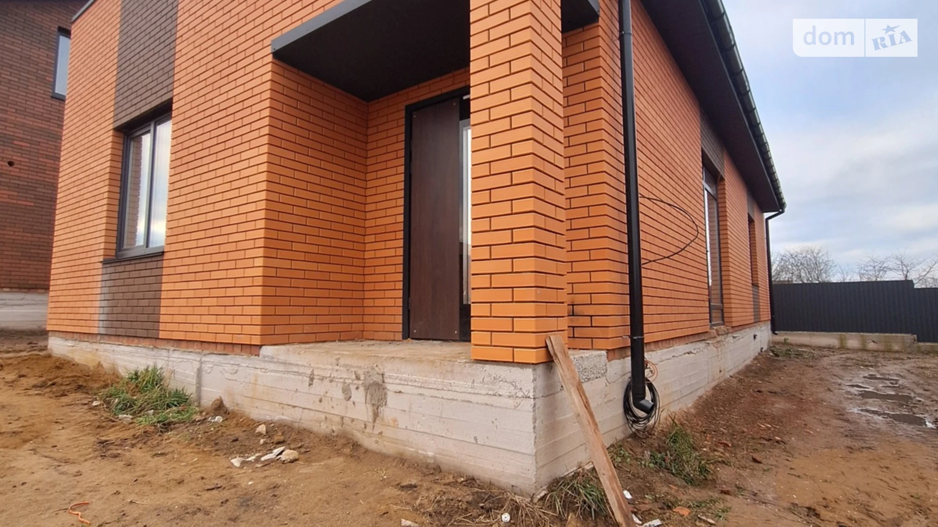 Продается одноэтажный дом 90 кв. м с бассейном, цена: 84000 $ - фото 4