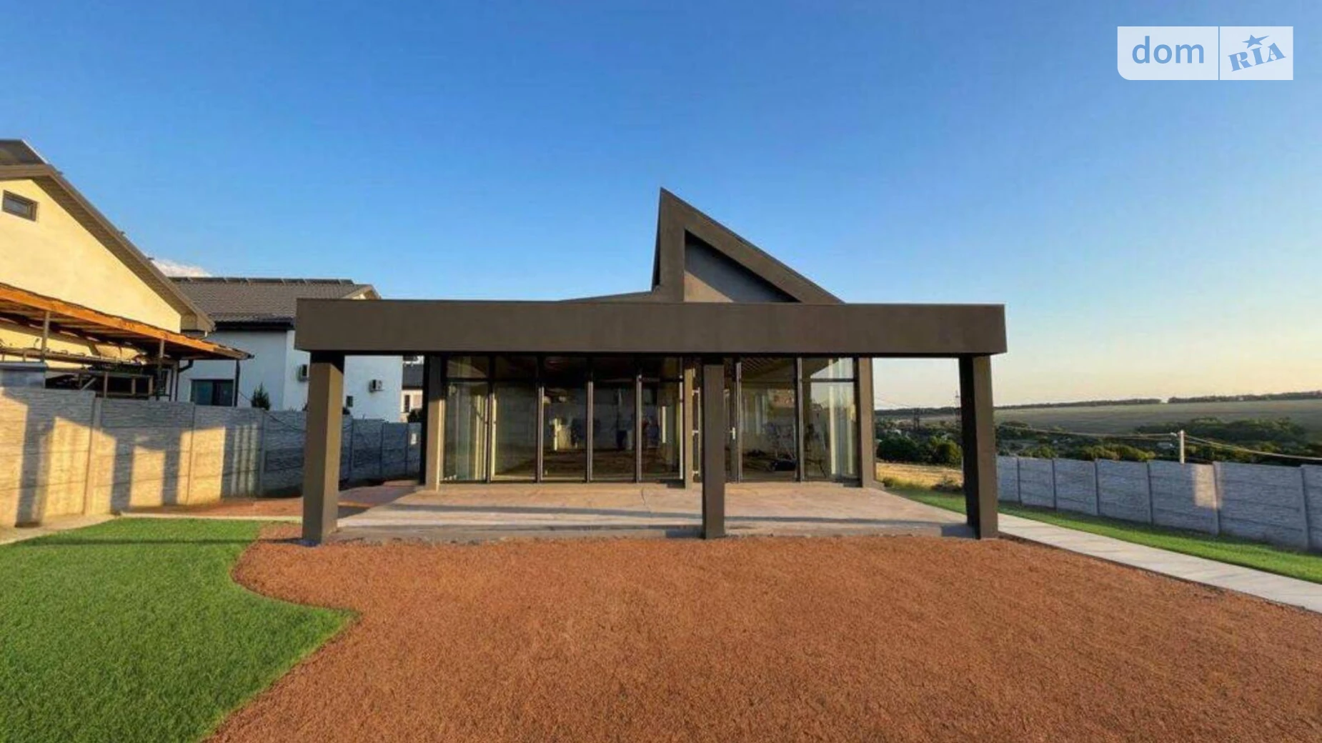 Продается дом на 2 этажа 226 кв. м с террасой, цена: 99000 $ - фото 5