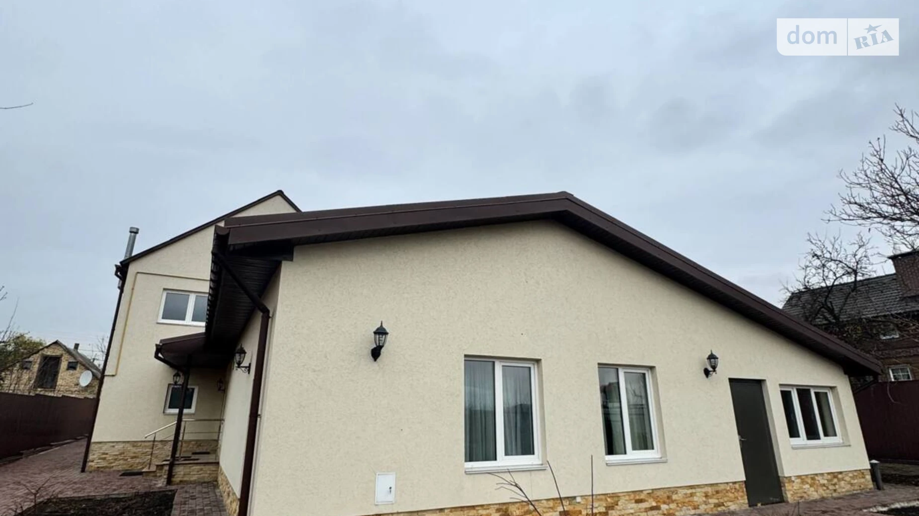 Продается дом на 3 этажа 285 кв. м с балконом, цена: 475000 $ - фото 3