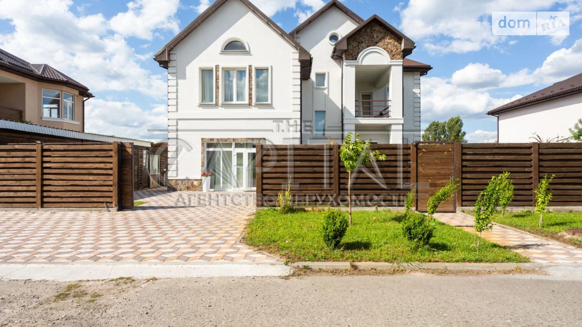 Продается дом на 3 этажа 438 кв. м с гаражом, цена: 480000 $ - фото 2