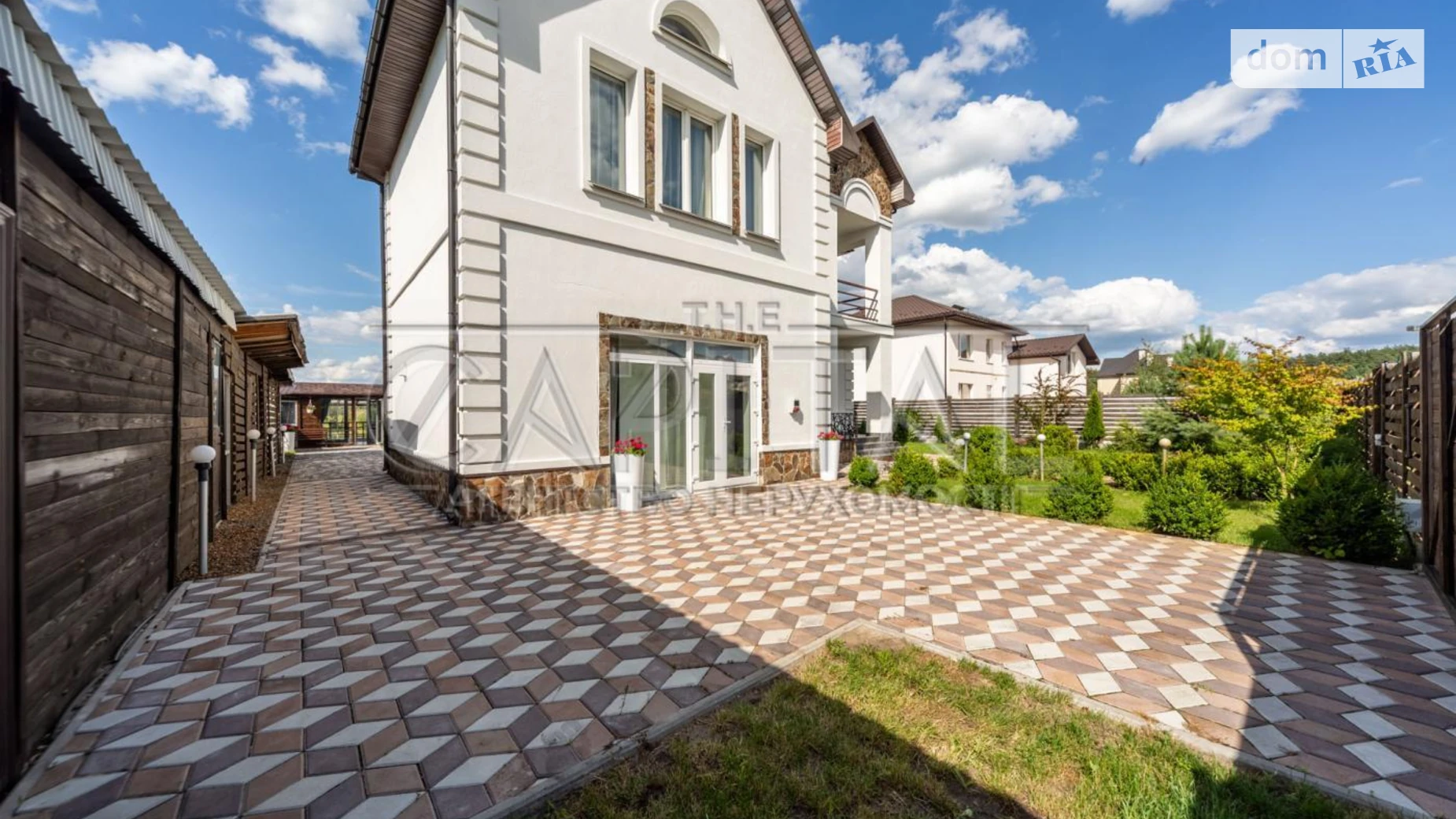 Продается дом на 3 этажа 438 кв. м с гаражом, цена: 480000 $ - фото 3