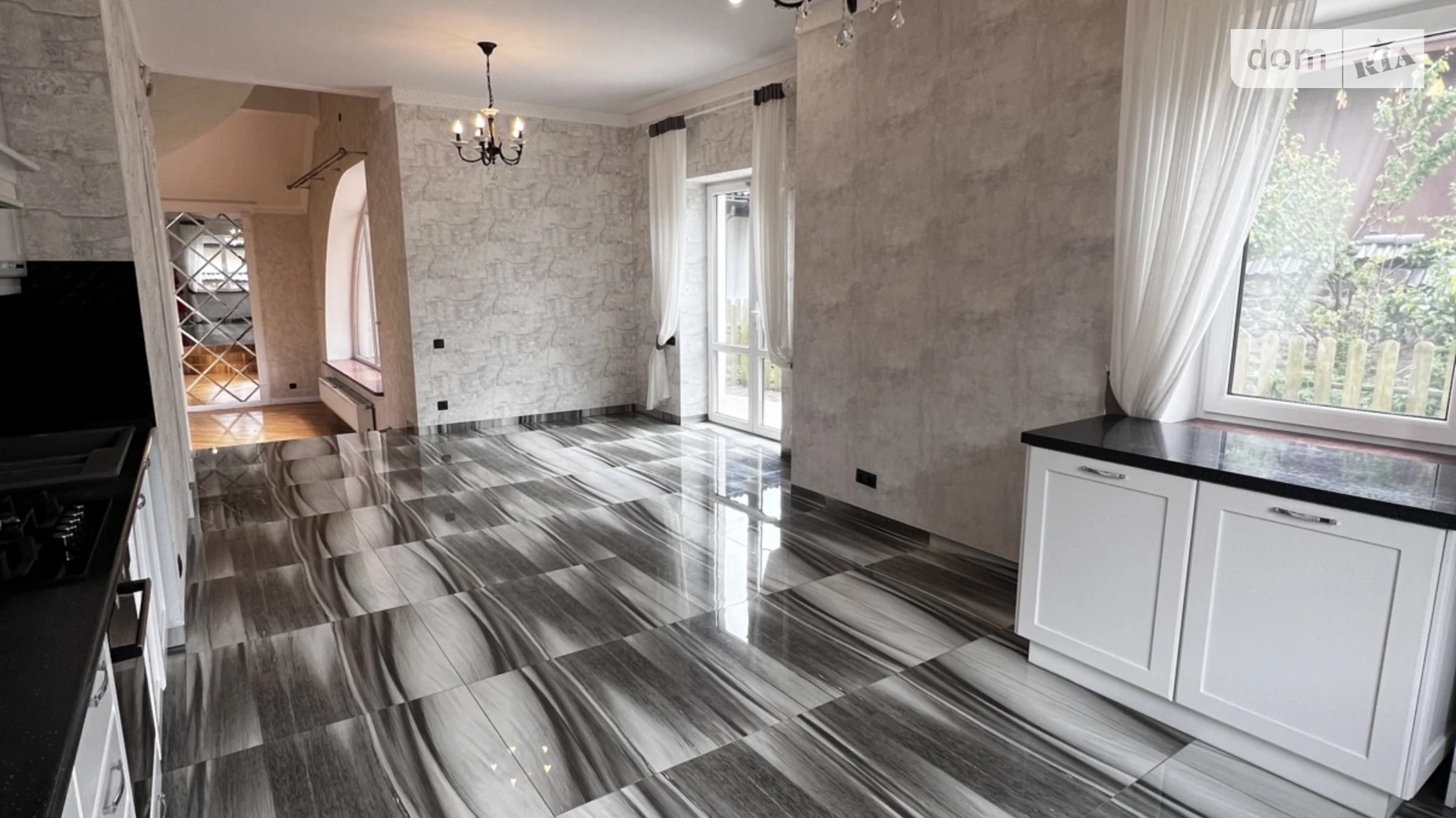 Продается дом на 2 этажа 160 кв. м с балконом, цена: 290000 $ - фото 2