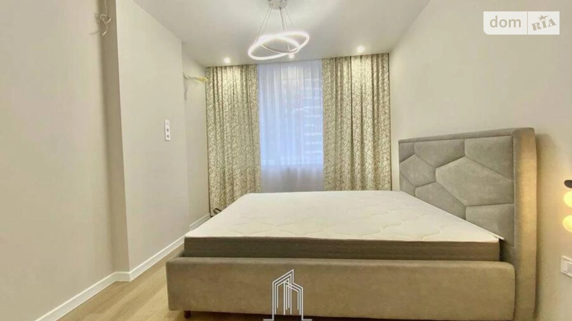 Продается 1-комнатная квартира 42.2 кв. м в Киеве, ул. Всеволода Змиенко, 34/21 - фото 4