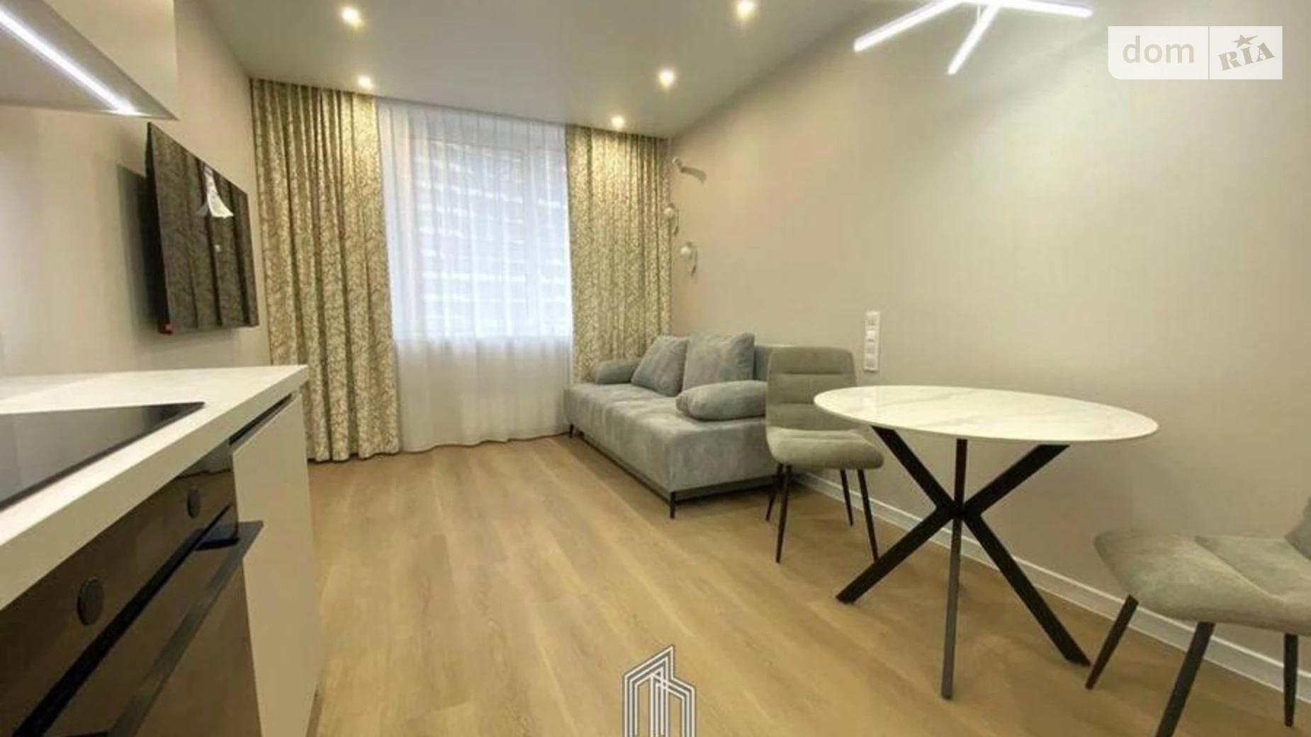 Продается 1-комнатная квартира 42.2 кв. м в Киеве, ул. Всеволода Змиенко, 34/21 - фото 2