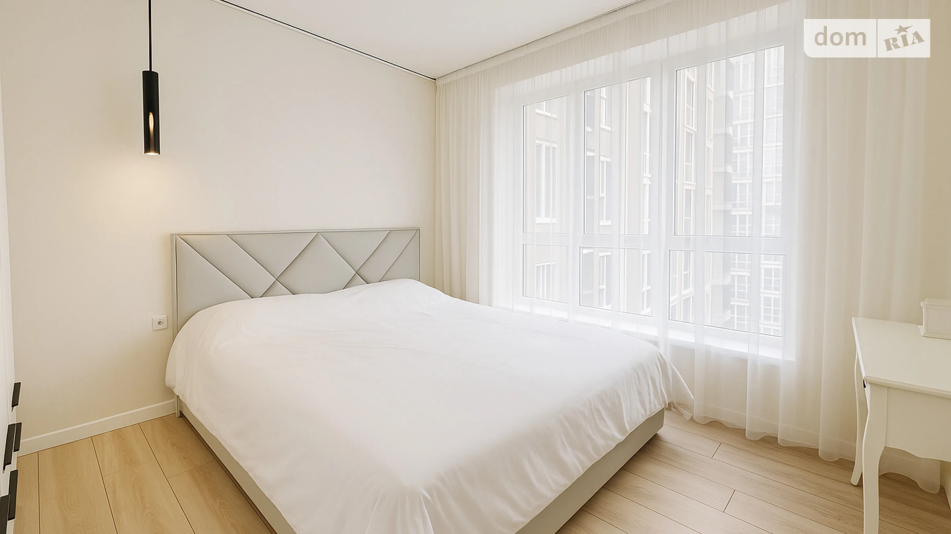 Продается 3-комнатная квартира 80.7 кв. м в Буче, ул. Леси Украинки, 3 - фото 2