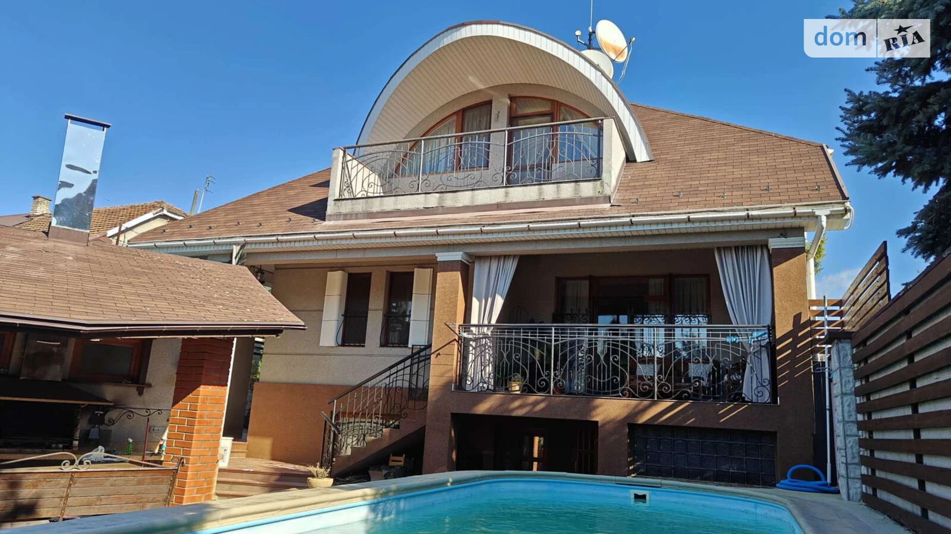 ул. Закарпатская, 15 Центр Ужгород, цена: 800000 $ - фото 2