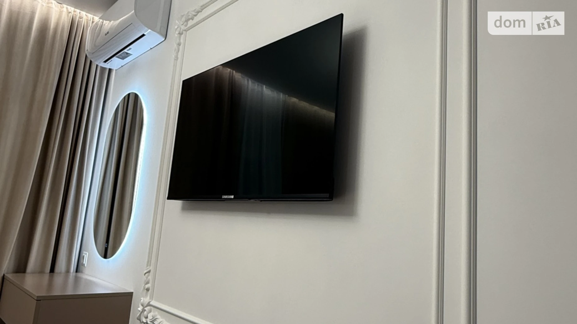 Продается 1-комнатная квартира 49.1 кв. м в Ужгороде, ул. Ивана Фогарашия, 17 корпус 2 - фото 2