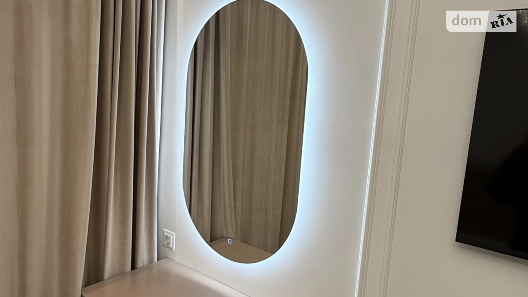 Продается 1-комнатная квартира 49.1 кв. м в Ужгороде, ул. Ивана Фогарашия, 17 корпус 2 - фото 3