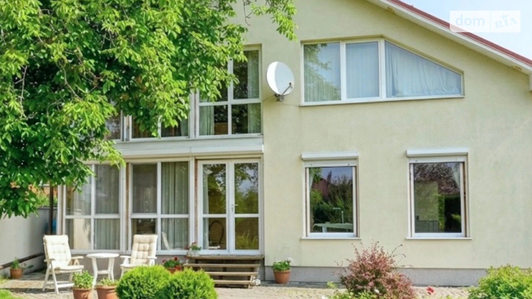 Продается дом на 2 этажа 200 кв. м с бассейном, цена: 266000 $ - фото 2