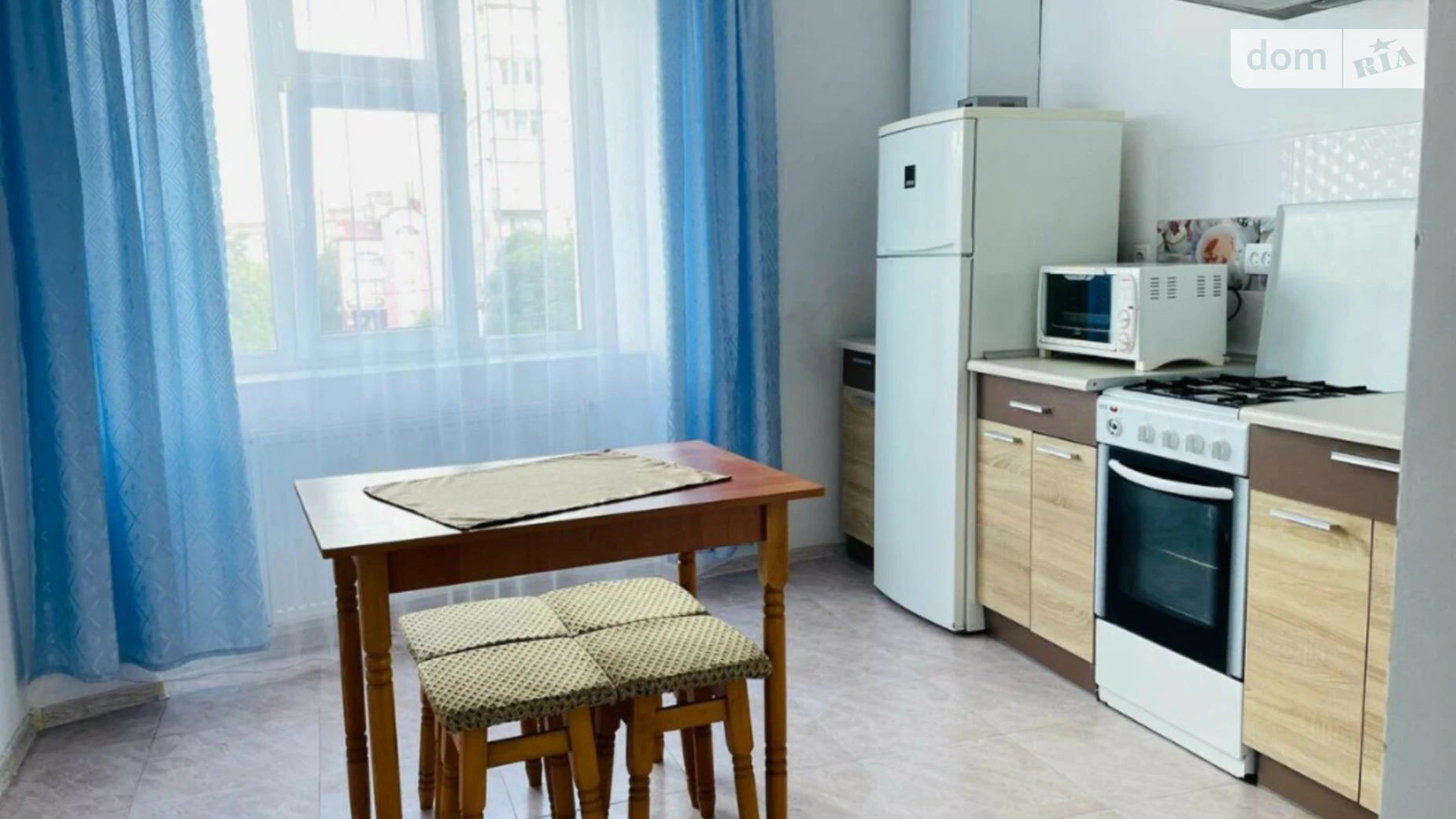 1-комнатная квартира 42 кв. м в Тернополе, ул. Евгения Коновальца - фото 5