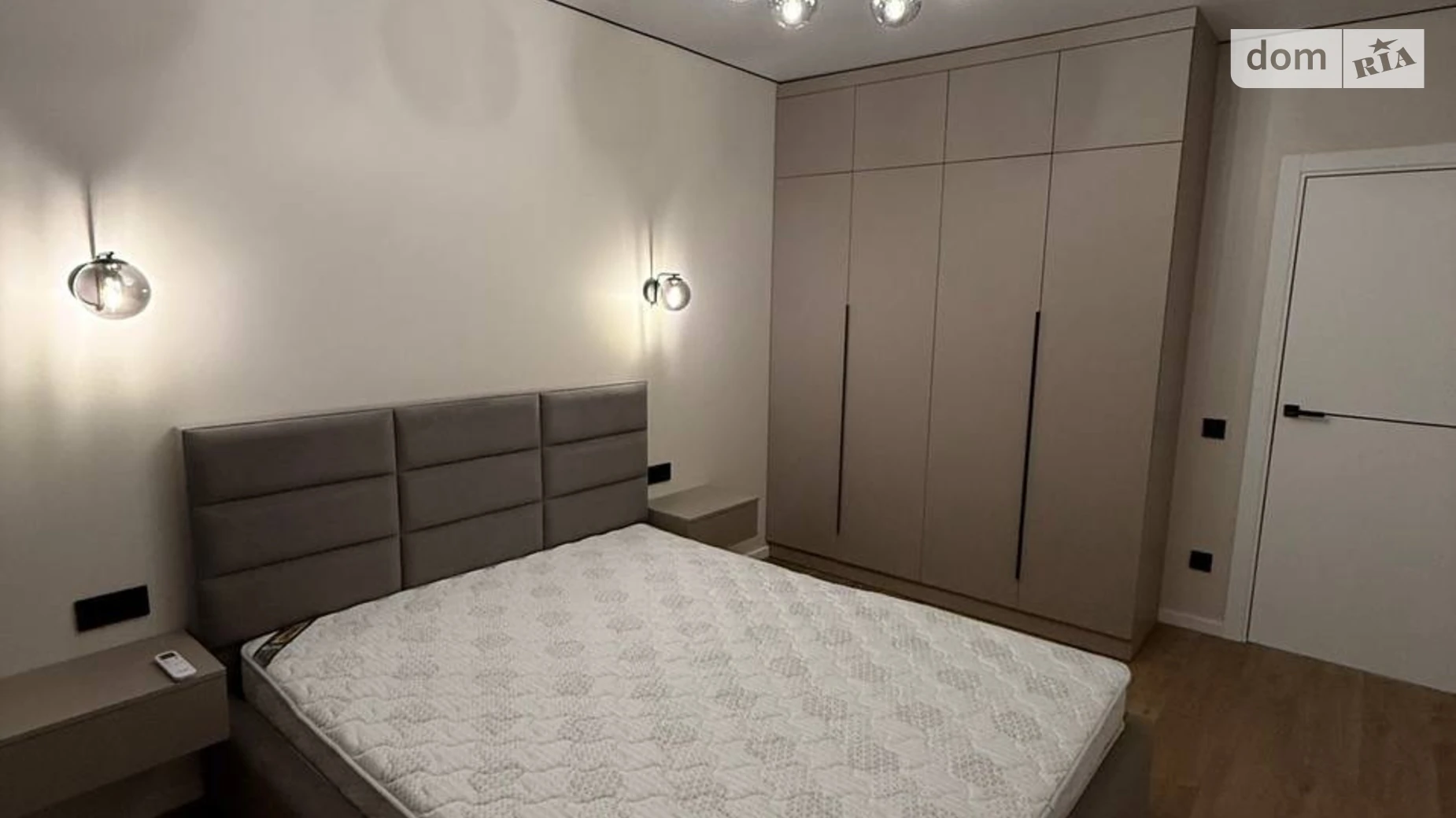 Продается 1-комнатная квартира 45.6 кв. м в Ровно, ул. Николая Боголюбова, 1Л - фото 3