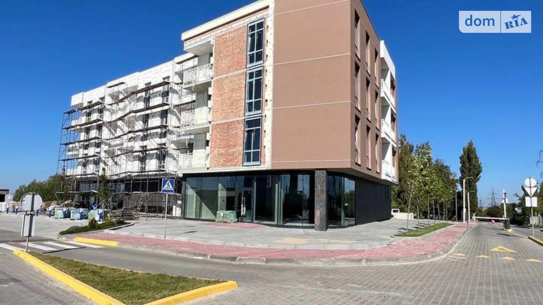 Продается 2-комнатная квартира 59.6 кв. м в Ровно, ул. Киевская, 110 - фото 2