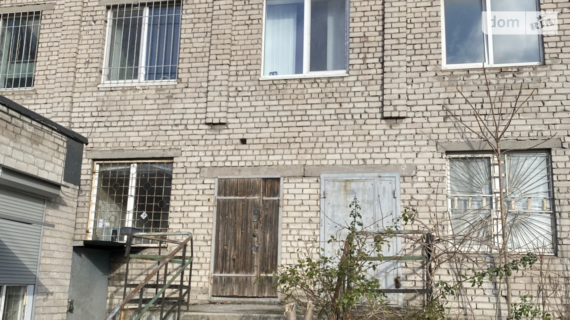 Продается объект сферы услуг 640 кв. м в 3-этажном здании, цена: 215000 $ - фото 2