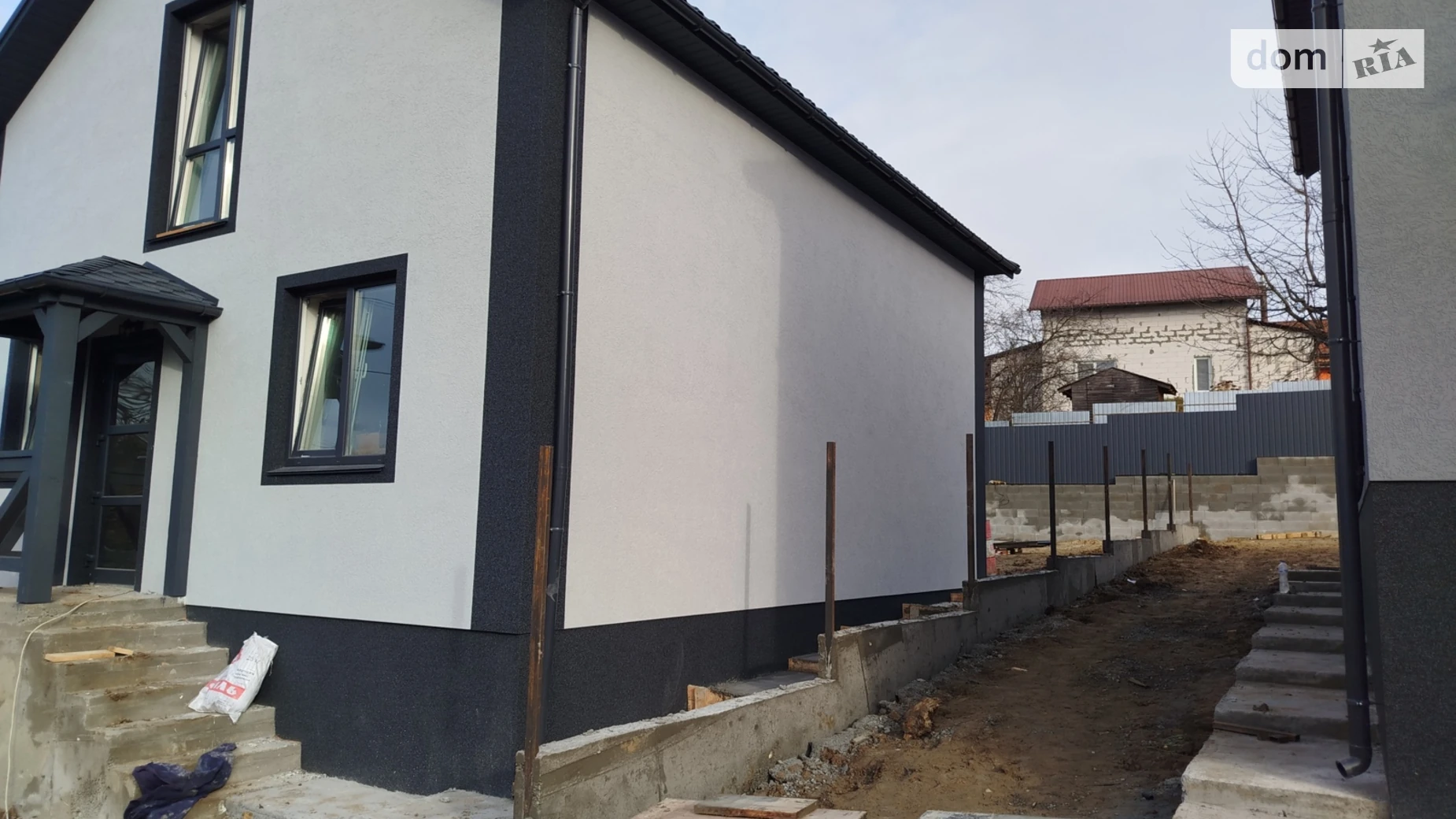 Продается дом на 2 этажа 110 кв. м с бассейном, цена: 83000 $ - фото 4