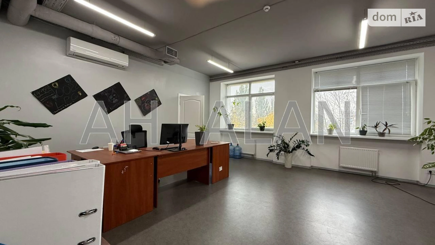 Сдается в аренду офис 206.5 кв. м в бизнес-центре, цена: 82600 грн - фото 2