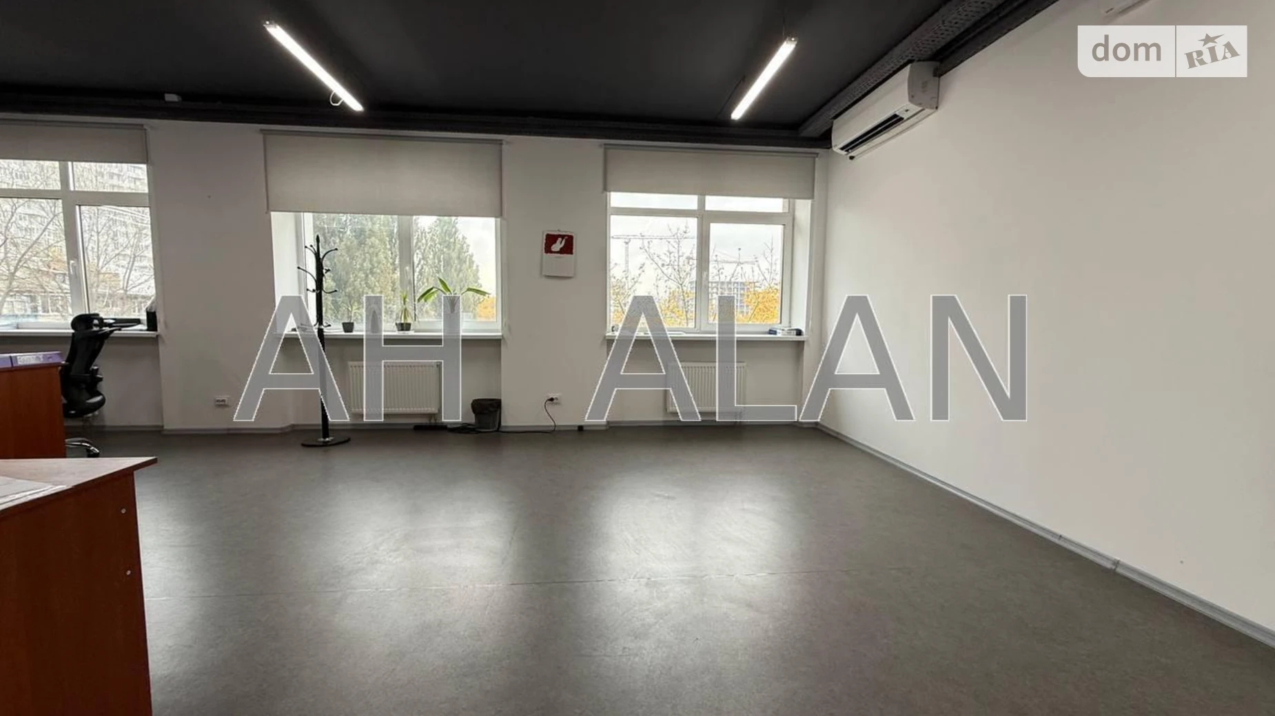 Сдается в аренду офис 89.18 кв. м в бизнес-центре, цена: 35672 грн - фото 3