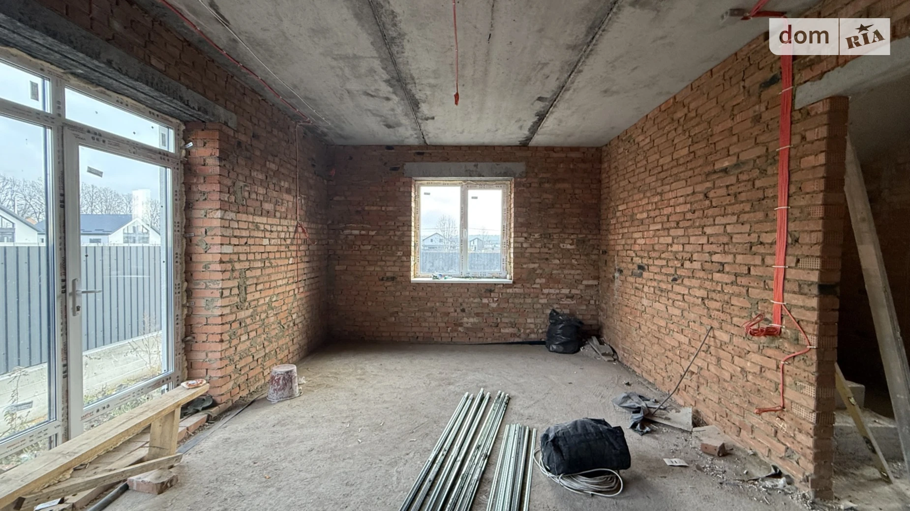 Продается дом на 2 этажа 120 кв. м с камином, цена: 94999 $ - фото 4