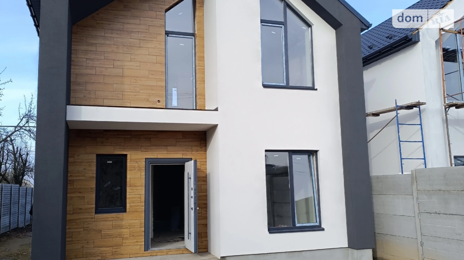 Продается дом на 2 этажа 120 кв. м с баней/сауной, цена: 10000 $ - фото 2