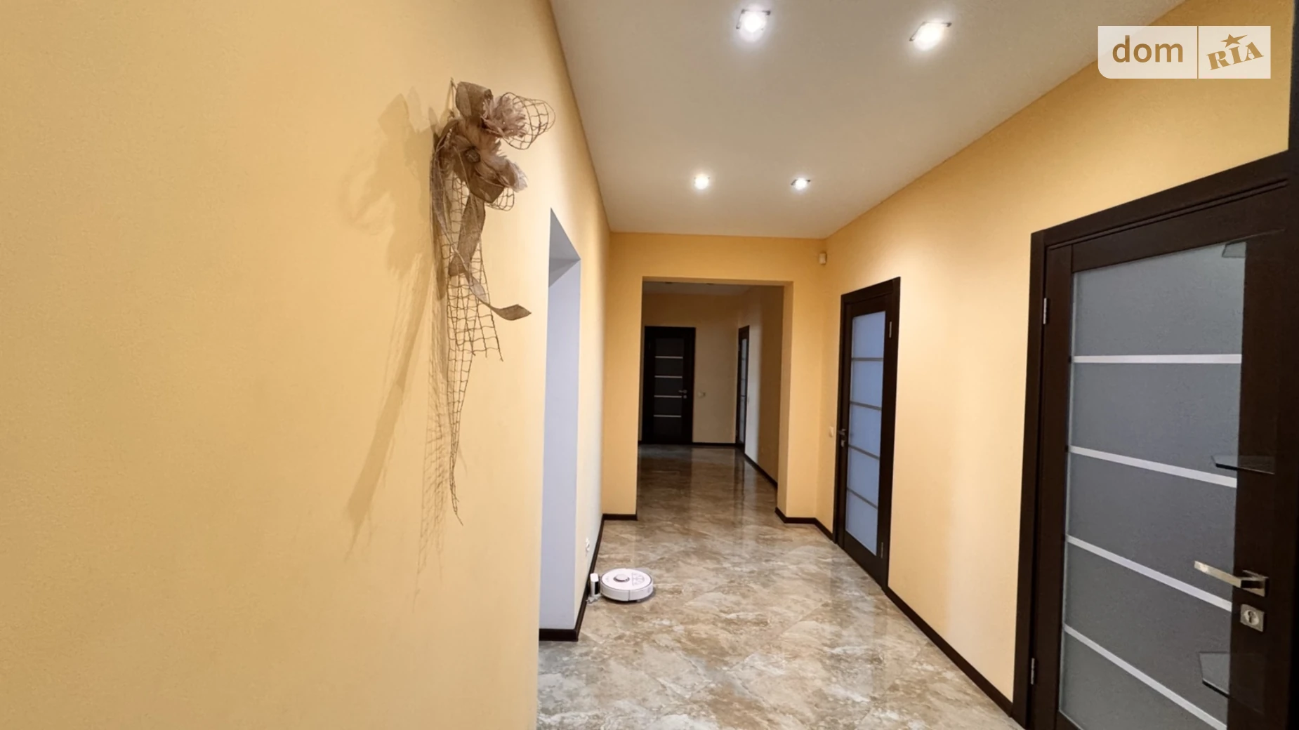 Продается 2-комнатная квартира 119.2 кв. м в Львове, ул. Княгини Ольги, 5Б - фото 2